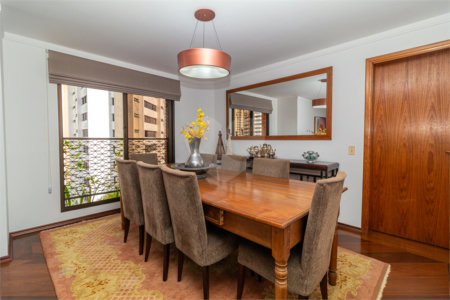 Apartamento à venda com 4 quartos, sendo 2 suítes, em Campo Belo, São Paulo, SP