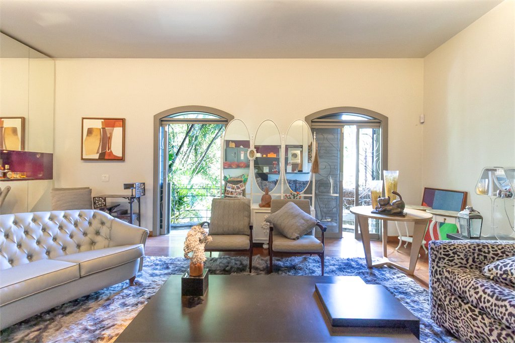 Casa à venda ou para alugar com 3 quartos, sendo 1 suíte, em Butantã, São Paulo, SP