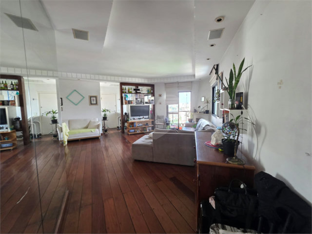 Apartamento à venda com 3 quartos, sendo 1 suíte,  em Santana, São Paulo, SP