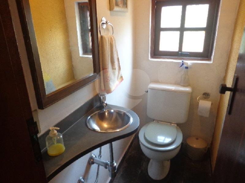 Sobrado à venda com 3 quartos, sendo 2 suítes, em Indianópolis, São Paulo, SP