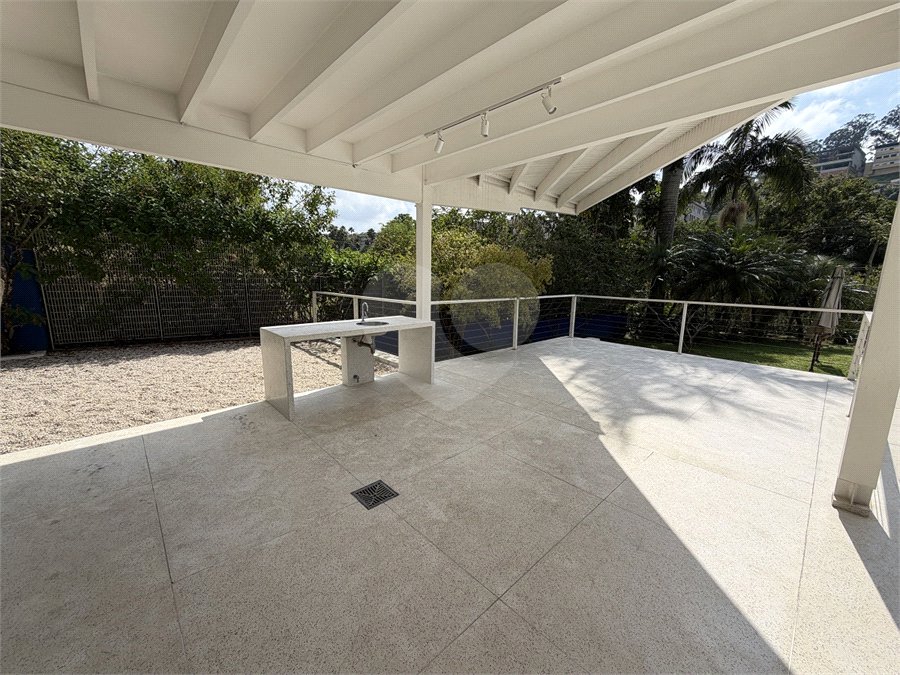 Casa à venda com 4 suítes em Residencial Tamboré, Barueri, SP