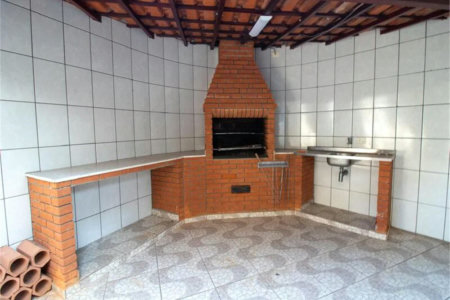 Casa à venda com 3 quartos, sendo 1 suíte, em Jardim Ester, São Paulo, SP