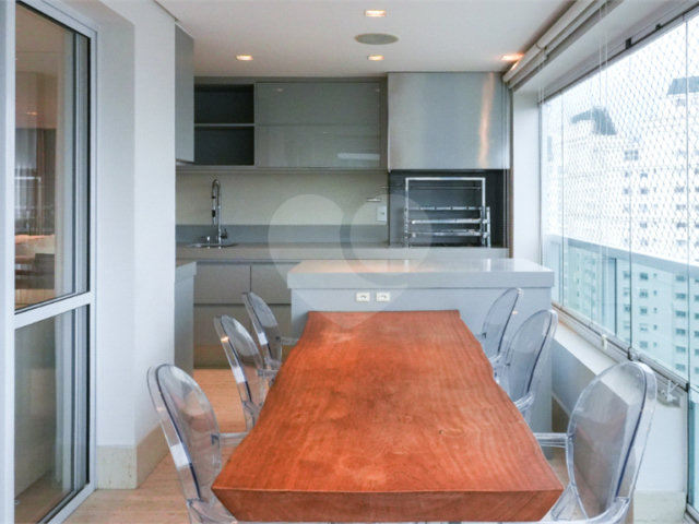 Apartamento à venda com 3 suítes em Brooklin, São Paulo, SP
