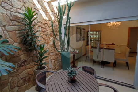 Casa com 3 dormitórios à venda no bairro Jardim Cardinalli, em São Carlos/SP