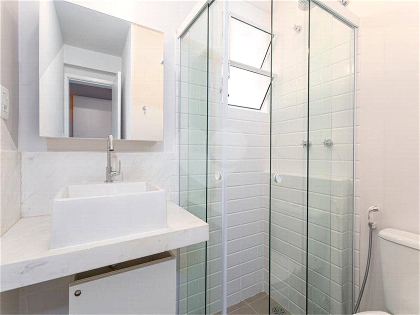 Apartamento à venda com 4 quartos, sendo 2 suítes, em Pinheiros, São Paulo, SP