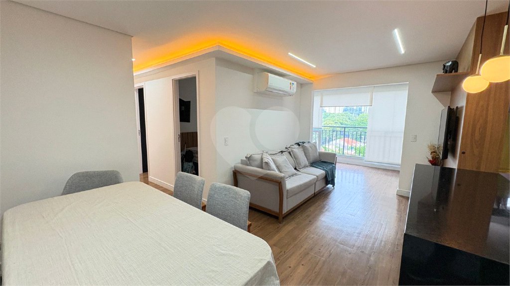 Apartamento à venda com 3 quartos, sendo 1 suíte, em Santo Amaro, São Paulo, SP