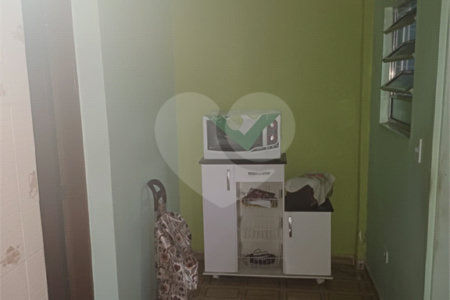 Casa à venda com 4 quartos em Vila Nivi, São Paulo, SP