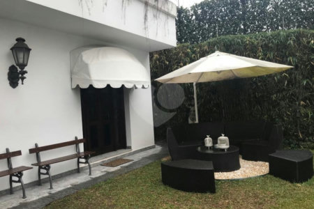 Casa à venda com 5 quartos, sendo 2 suítes,  em Jardim Everest, São Paulo, SP