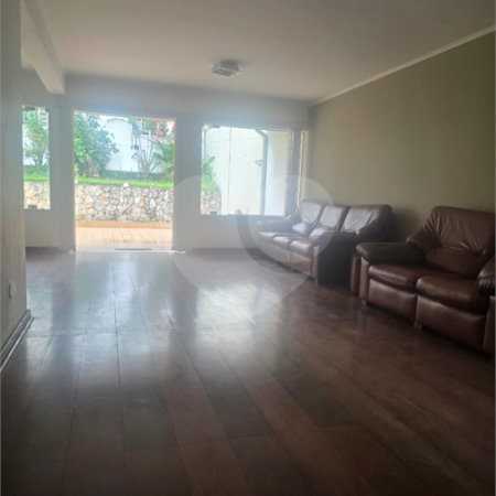 Sobrado para alugar com 3 quartos, sendo 1 suíte, em Vila Valparaíso, Santo André, SP