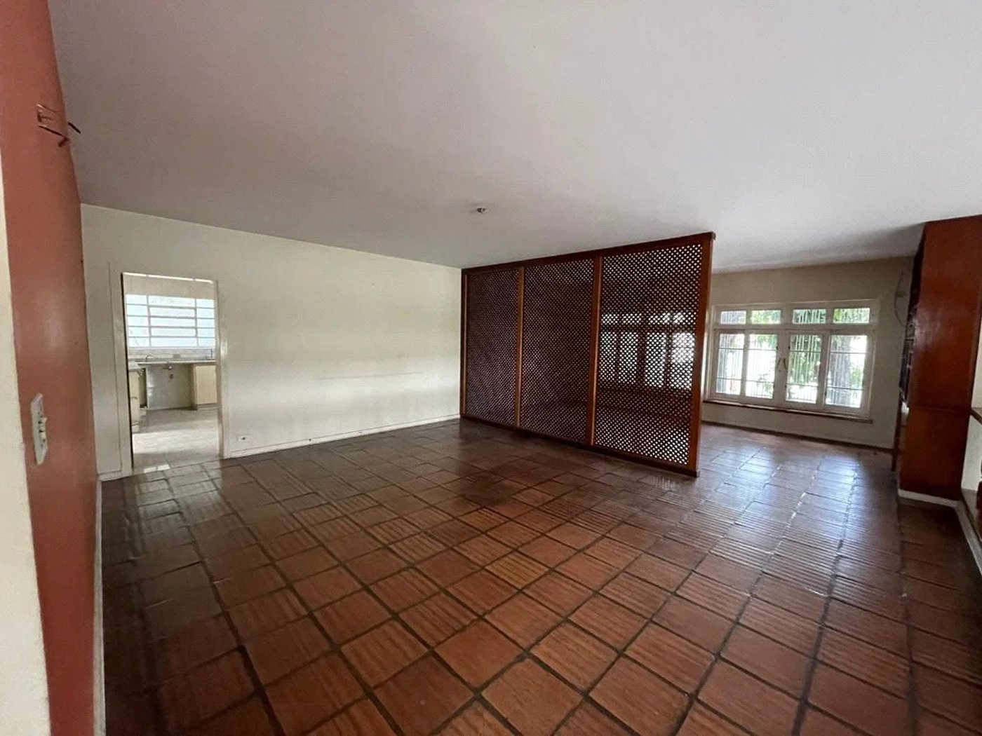 Sobrado à venda com 4 quartos, sendo 1 suíte, em Vila Inah, São Paulo, SP