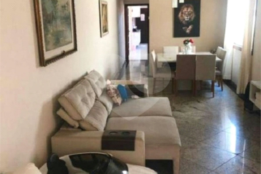 Sobrado à venda com 4 quartos, sendo 3 suítes, em Vila Irmãos Arnoni, São Paulo, SP