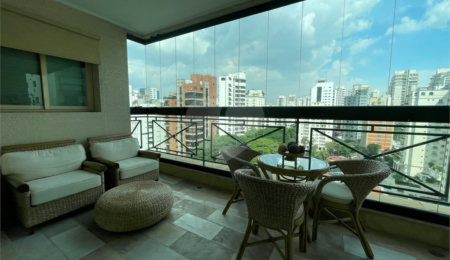 Apartamento à venda com 3 suítes em Campo Belo, São Paulo, SP
