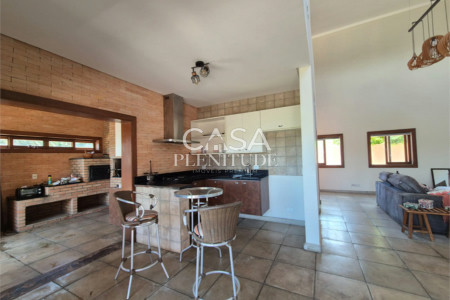 Casa em condomínio à venda ou para alugar com 3 suítes em Village Ipanema Ii, Araçoiaba da Serra, SP