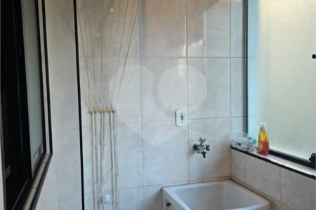 Apartamento à venda com 2 quartos, sendo 1 suíte, em Canto do Forte, Praia Grande, SP