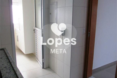 Apartamento à venda com 3 quartos, sendo 1 suíte, em Parque Residencial Aquarius, São José dos Campos, SP