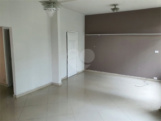 Sobrado para alugar com 3 quartos, sendo 1 suíte,  em Campo Belo, São Paulo, SP
