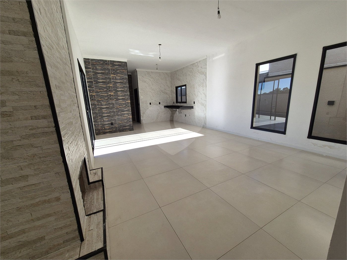 Casa à venda com 3 quartos, sendo 1 suíte, em Jardim Paraíso da Usina, Atibaia, SP