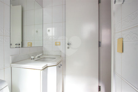 Apartamento à venda com 4 quartos, sendo 3 suítes, em Cidade Monções, São Paulo, SP
