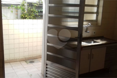 Sobrado à venda com 2 quartos em Santana, São Paulo, SP
