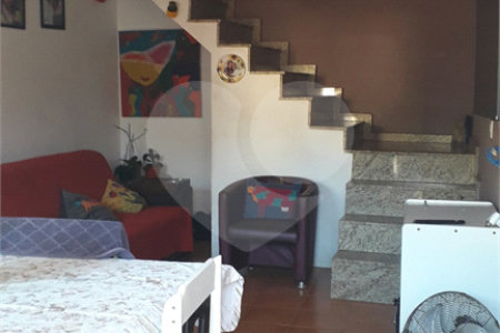 Casa à venda com 5 quartos, sendo 2 suítes, em Jardim Nadir, São Paulo, SP