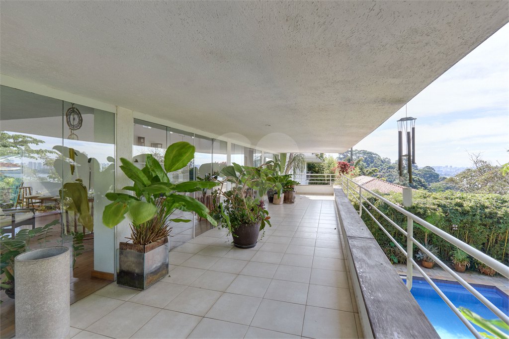Casa à venda com 3 quartos, sendo 1 suíte, em Guarapiranga, São Paulo, SP