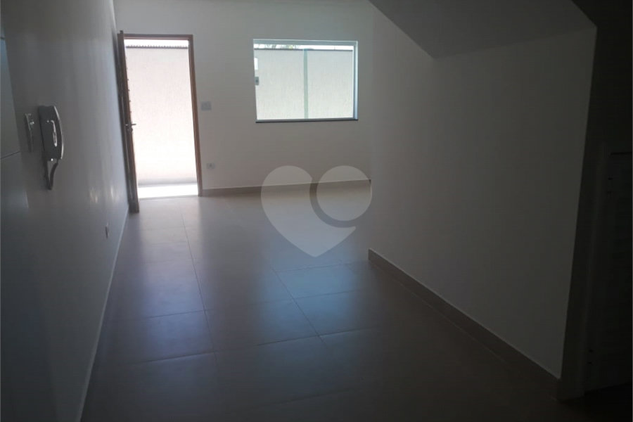 Casa à venda ou para alugar com 3 quartos, sendo 1 suíte, no condomínio martinha, São Paulo - SP