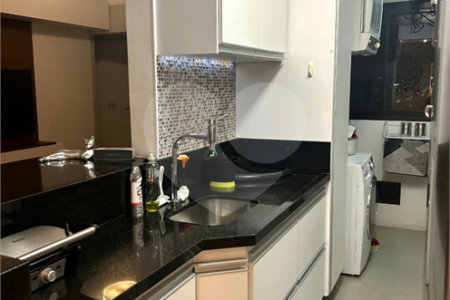 Apartamento à venda com 3 quartos, sendo 1 suíte, em Jardim Luanda, São Paulo, SP