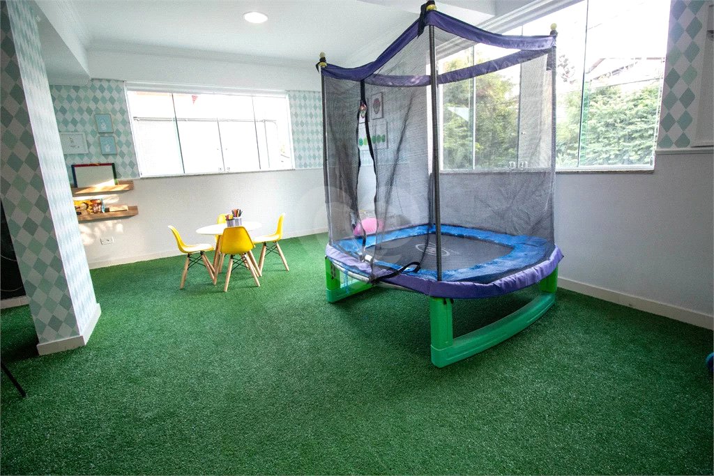 Apartamento à venda com 2 quartos, sendo 1 suíte,  no Centro, São Roque, SP