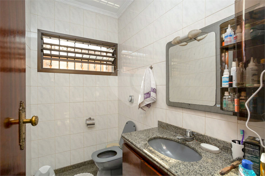 Sobrado à venda com 3 quartos, sendo 1 suíte, em Itaquera, São Paulo, SP