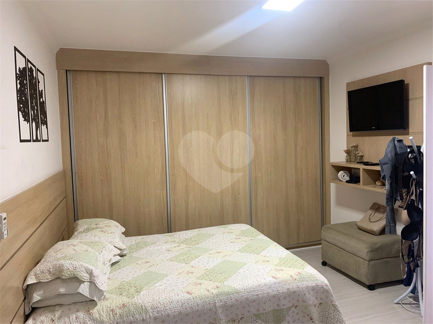 Sobrado à venda com 3 quartos, sendo 1 suíte, em Residencial Novo Horizonte I, Mogi das Cruzes, SP