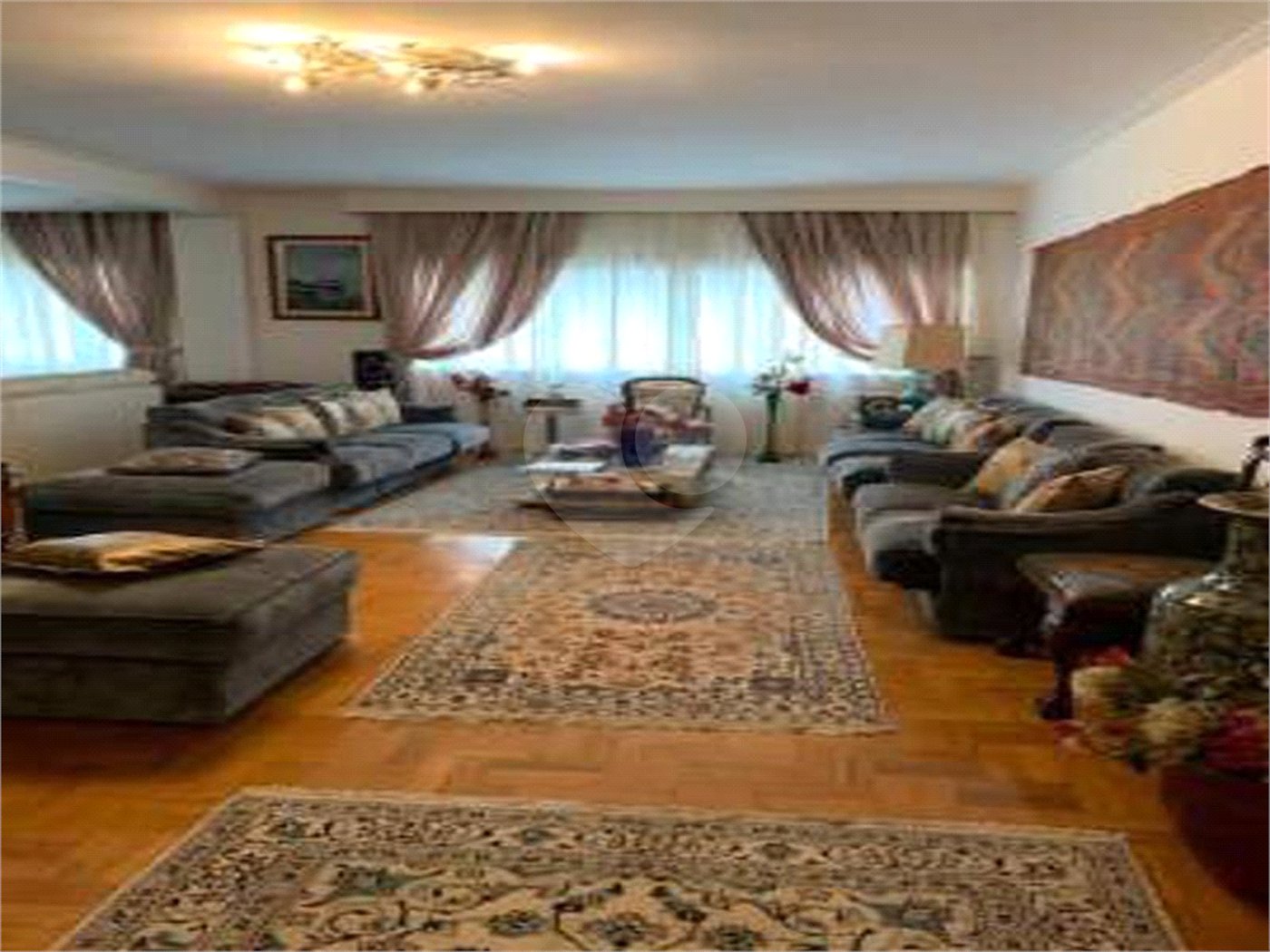Apartamento à venda com 3 quartos, sendo 1 suíte, em Jardim Paulista, São Paulo, SP