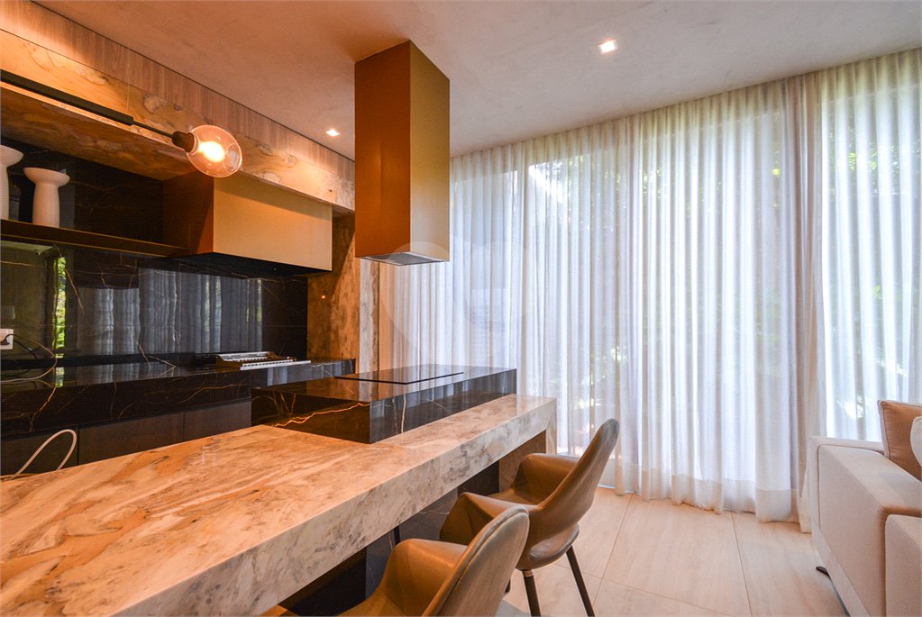 Apartamento à venda com 1 suíte em Vila Nova Conceição, São Paulo, SP
