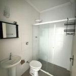 Apartamento com 2 dormitórios à venda, 70 m² por R$ 300.000,00 - Jardim Três Marias - Guarujá/SP