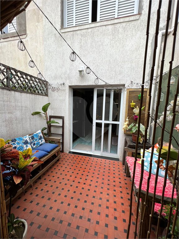 Sobrado à venda com 2 quartos em Tremembé, São Paulo, SP