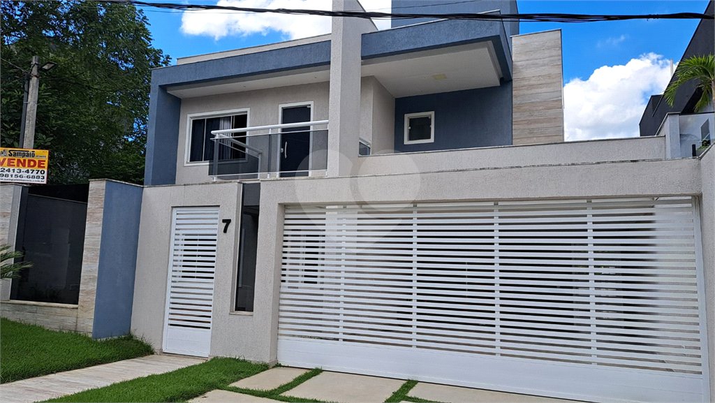 Casa à venda com 3 quartos, sendo 1 suíte, no condomínio Fazenda Cantagalo, Rio de Janeiro - RJ