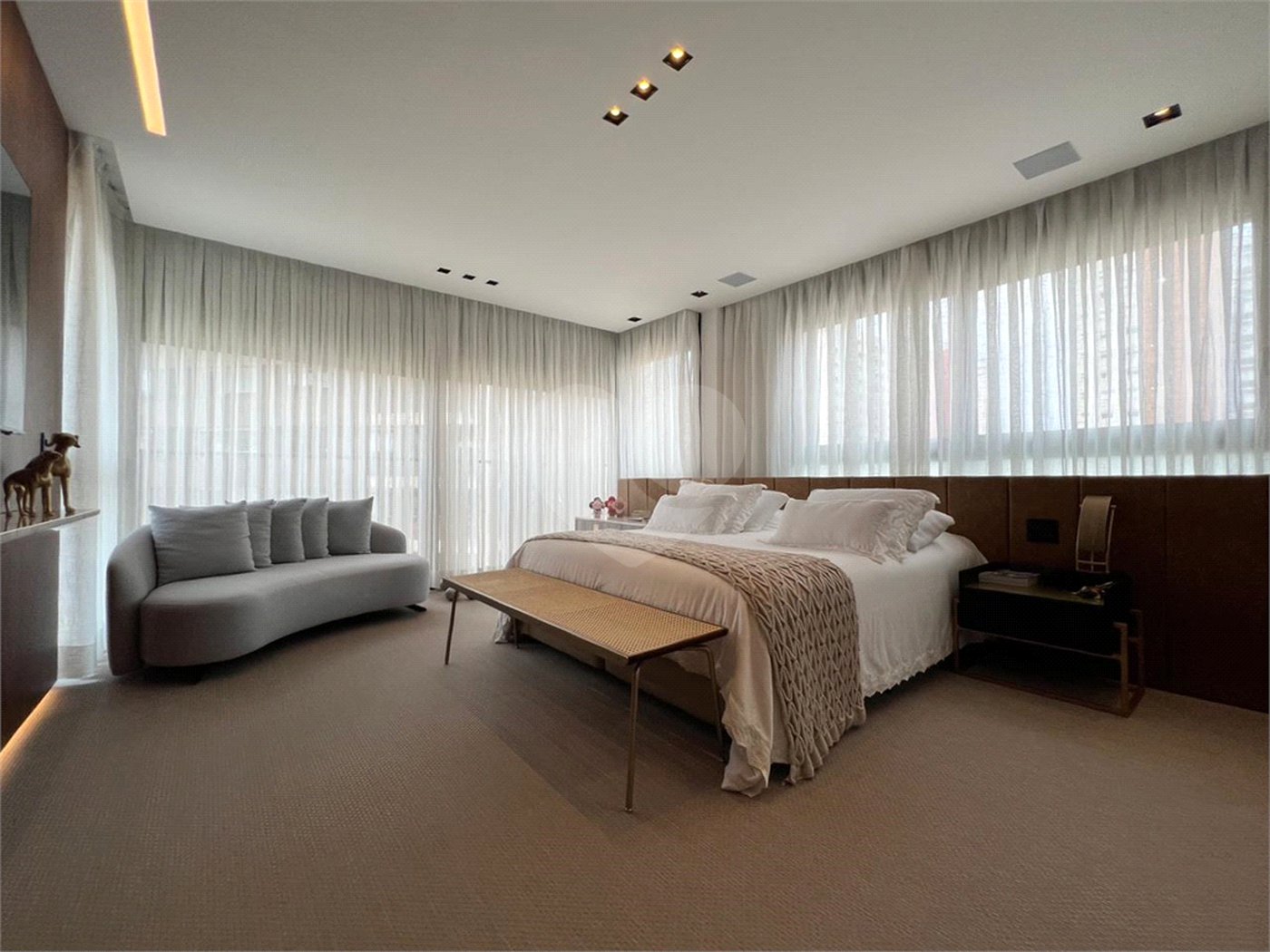 Apartamento à venda com 3 suítes em Vila Olímpia, São Paulo, SP