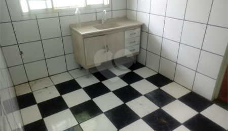 Casa à venda com 6 quartos, sendo 2 suítes,  em Jardim dos Pinheiros, Atibaia, SP