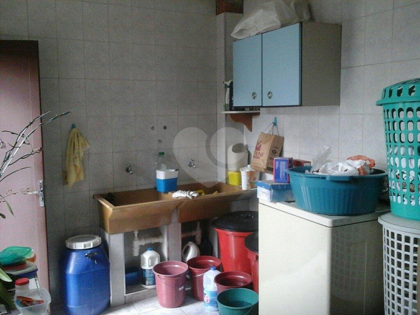 Casa de Vila à venda com 4 quartos, sendo 1 suíte, no condomínio Travessa Isadora,4, São Paulo - SP