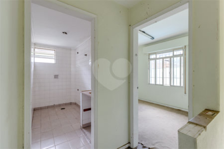Sobrado à venda com 5 quartos, sendo 3 suítes,  em Jardim Luzitânia, São Paulo, SP