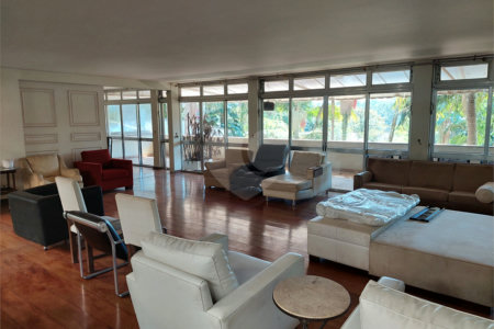Casa à venda com 3 suítes em Jardim Leonor, São Paulo, SP