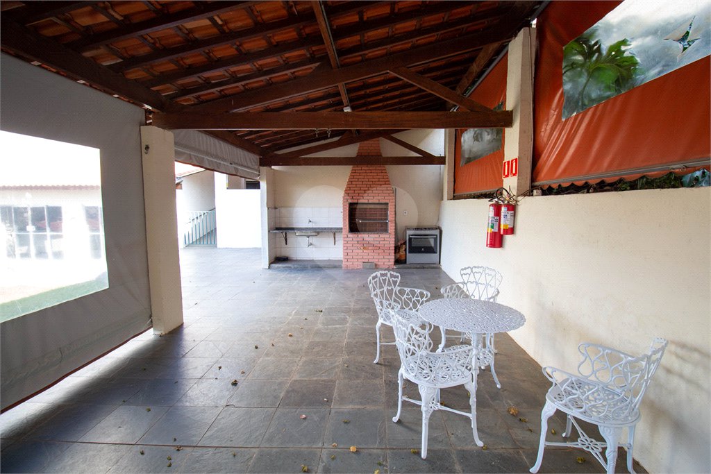 Apartamento à venda com 3 quartos, sendo 1 suíte, no Centro, São Roque, SP