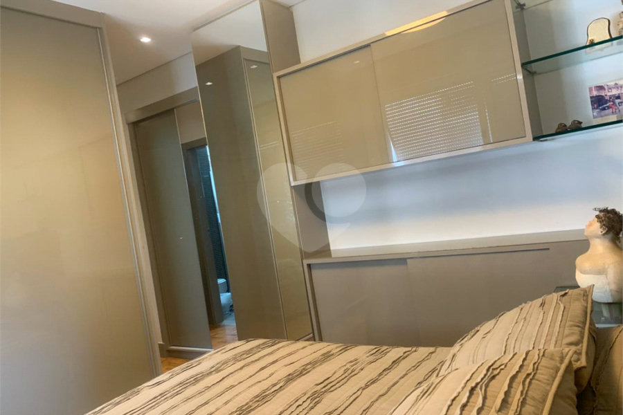 Apartamento à venda com 3 quartos, sendo 2 suítes, em Higienópolis, São Paulo, SP