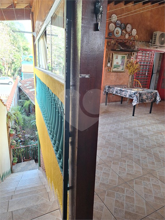 Sobrado à venda com 3 quartos em Tremembé, São Paulo, SP