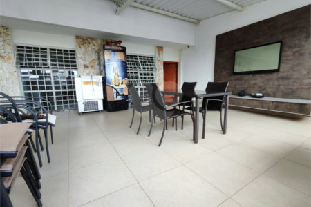 Sobrado à venda com 2 quartos em Jardim Emília, Sorocaba, SP