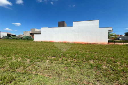 Terreno à venda em Loteamento Residencial Golden Ville, Itapetininga, SP