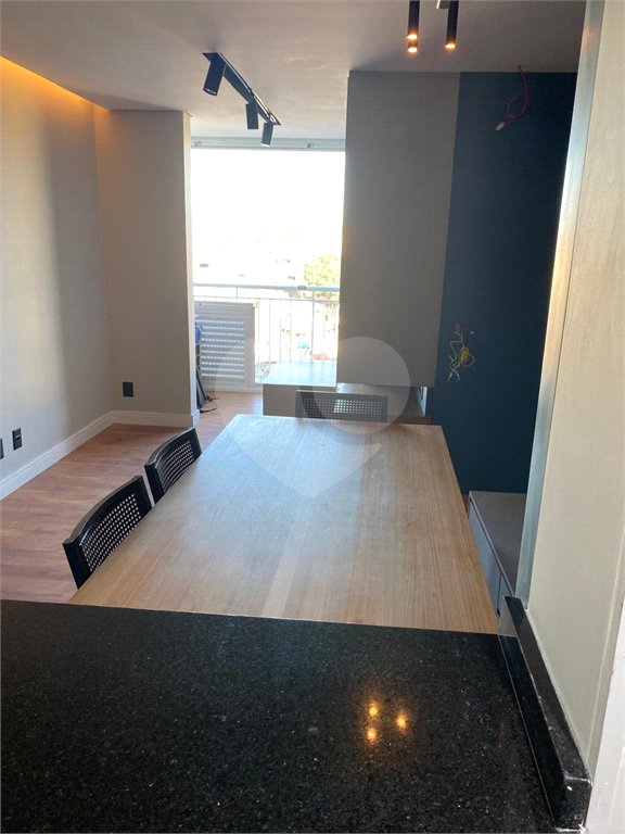 Apartamento à venda com 3 quartos, sendo 1 suíte,  em Jardim Ângela (zona Leste), São Paulo, SP