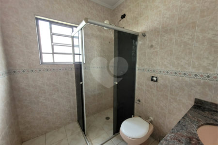 Sobrado à venda com 3 quartos, sendo 1 suíte, em Jardim Líbano, São Paulo, SP