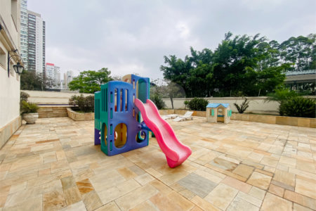 Apartamento à venda com 2 quartos, sendo 1 suíte, em Campo Belo, São Paulo, SP