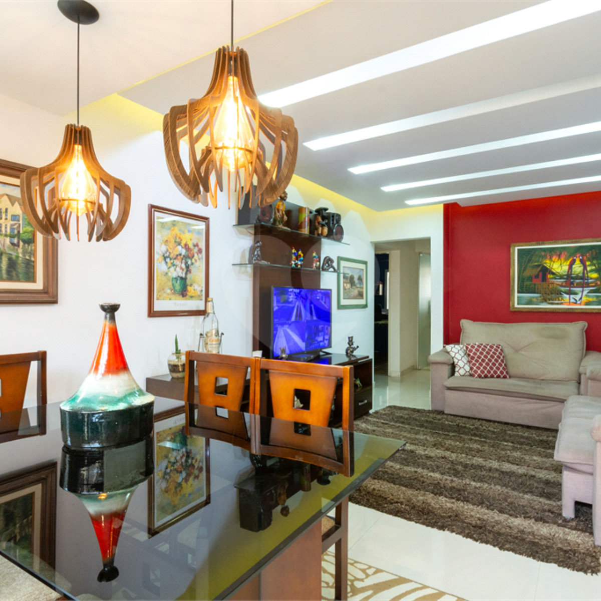 Casa à venda com 4 quartos, sendo 1 suíte, em Santo Amaro, São Paulo, SP
