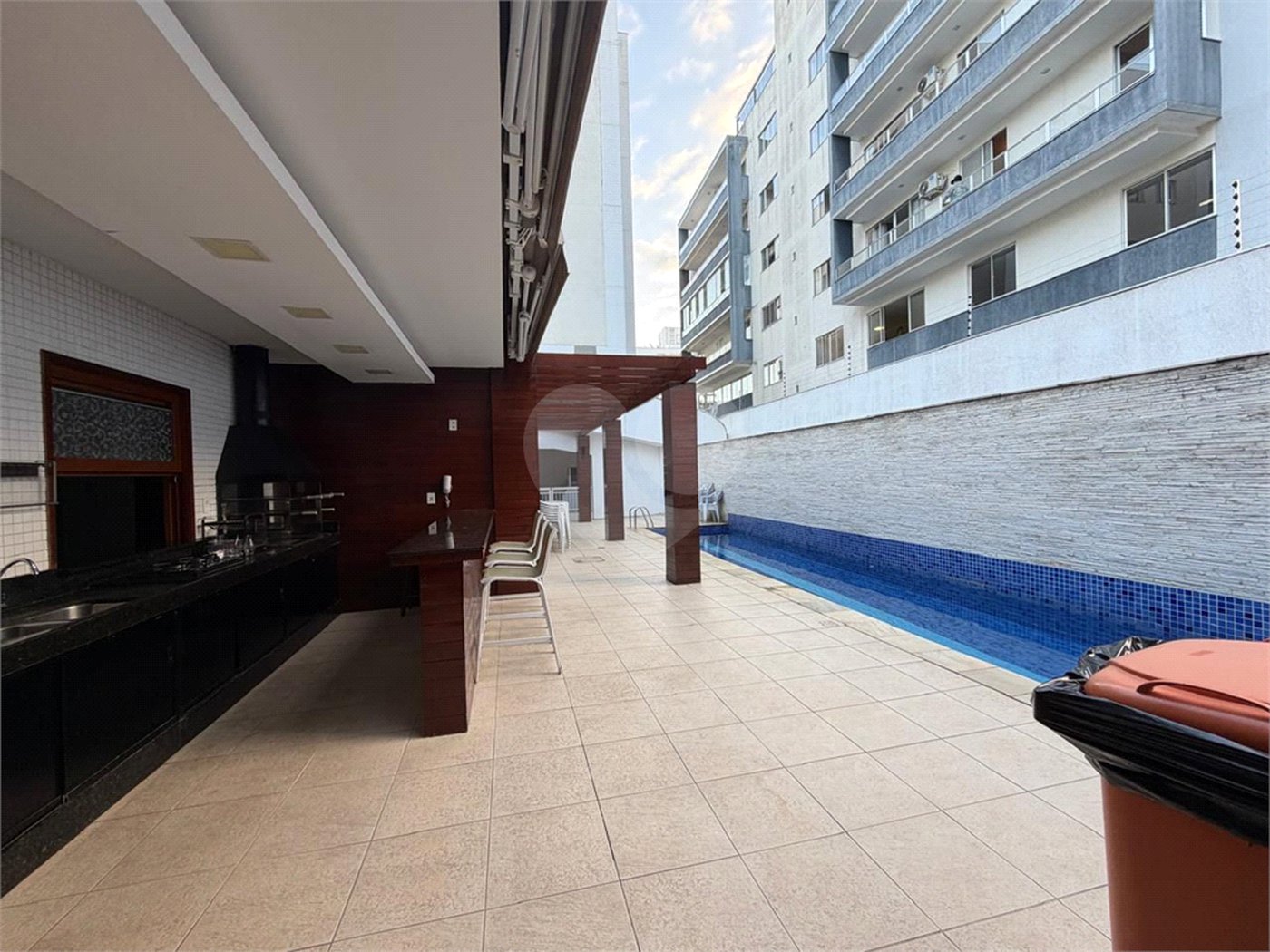 Apartamento à venda com 3 suítes em Braga, Cabo Frio, RJ